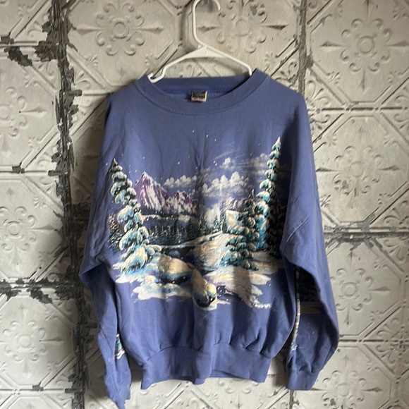 Tops - Vintage Scenic winter wonderland lilac Sweater